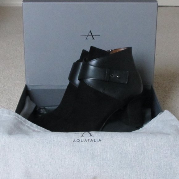 Like New Aquatalia Italian Made Suede/Leather Ankle Boots - Picture 8 of 8